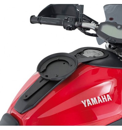Flangia serbatoio Givi BF21 per borse con sistema Tanklock su moto Yamaha MT 07