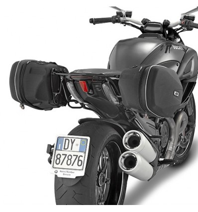 Telaietti laterali Givi TE7405 per borse morbide su Ducati DIavel