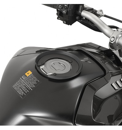 Flangia serbatoio Givi BF27 per borse con sistema Tanklock su moto Yamaha MT-10