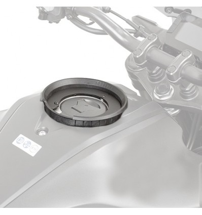 Flangia serbatoio Givi per borse con sistema Tanklock su moto KTM 790 Adventure dal 2019